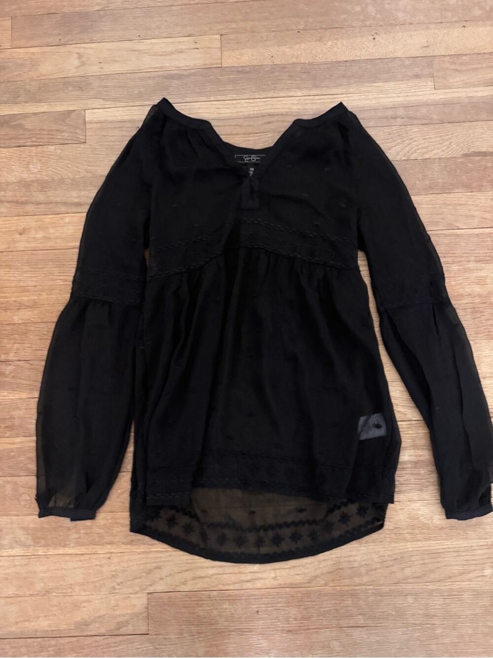 Jessica Simpson Women's Black Sheer Embroidered Peasant Blouse - Size XS
b8